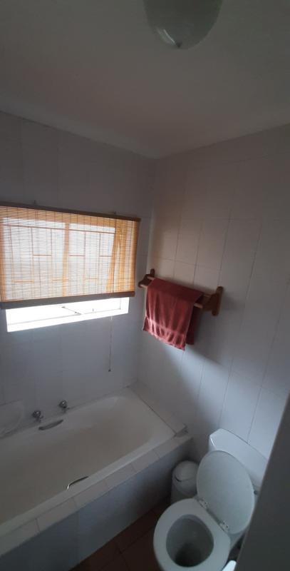 To Let 2 Bedroom Property for Rent in Bloubergstrand Western Cape